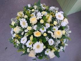 Lemon, Cream & White Posy